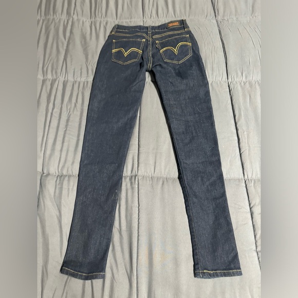 Like new Levi’s skinny jeans size 3S - Picture 8 of 14